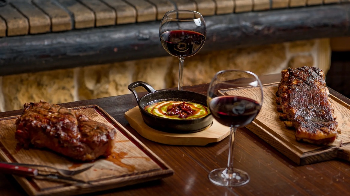 Τσικνοπέμπτη 2023: 5 διευθύνσεις για νόστιμα κρεατικά στα πέριξ της Αθήνας 