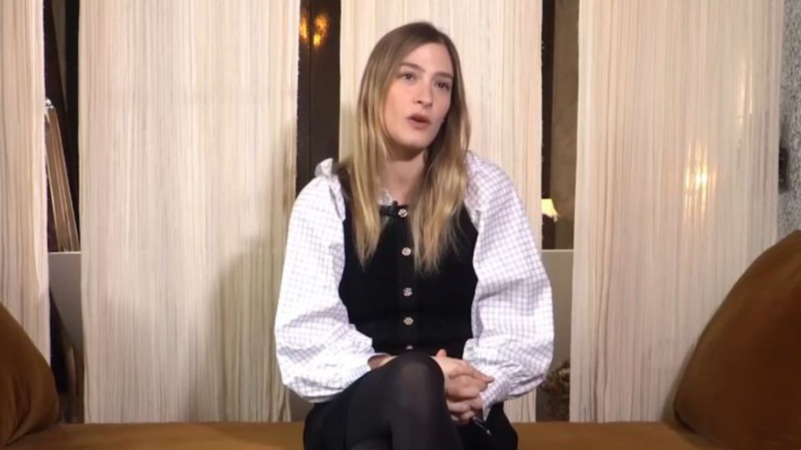 Ισμήνη Παπαβλασοπούλου: Έχω γκουγκλάρει πολλές φορές τον εαυτό μου για να δω τι φωτογραφίες παίζουν