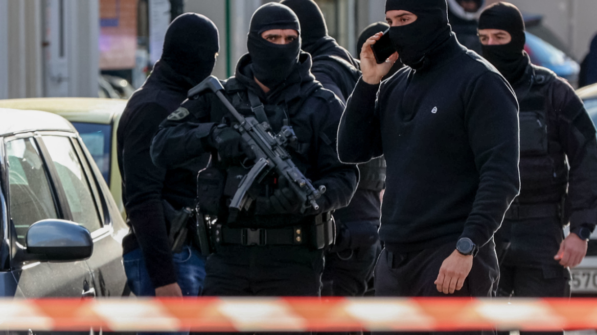 Ηράκλειο: Η στιγμή της σύλληψης του 35χρονου που πυροβόλησε για να μην συλληφθεί