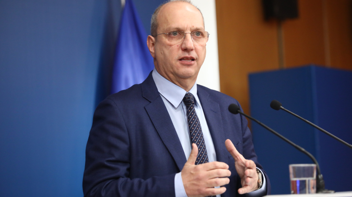 Γιάννης Οικονόμου: Επιστρέφουμε κάθε πρόσθετο ευρώ στην κοινωνία που δυσκολεύεται 