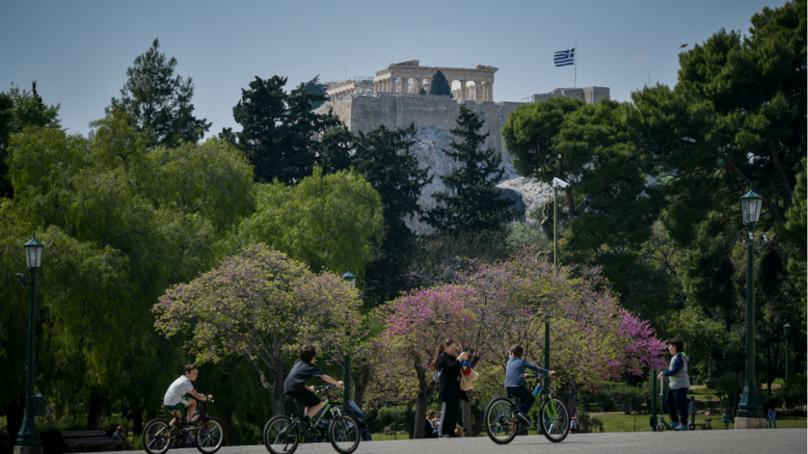 Καιρός: «Ανοιξιάτικο» Σαββατοκύριακο με 18άρια