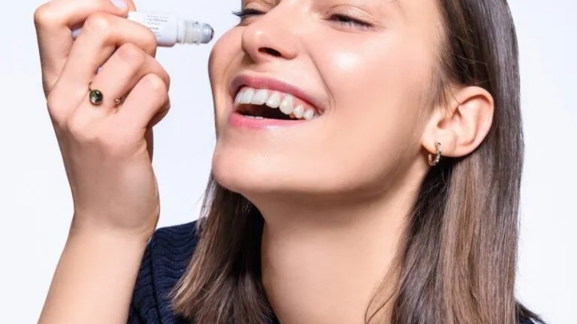 Prix d’Excellence de la Beauté 2023: Το roller ματιών που χαρίζει πιο φωτεινό, φρέσκο και ξεκούραστο βλέμμα