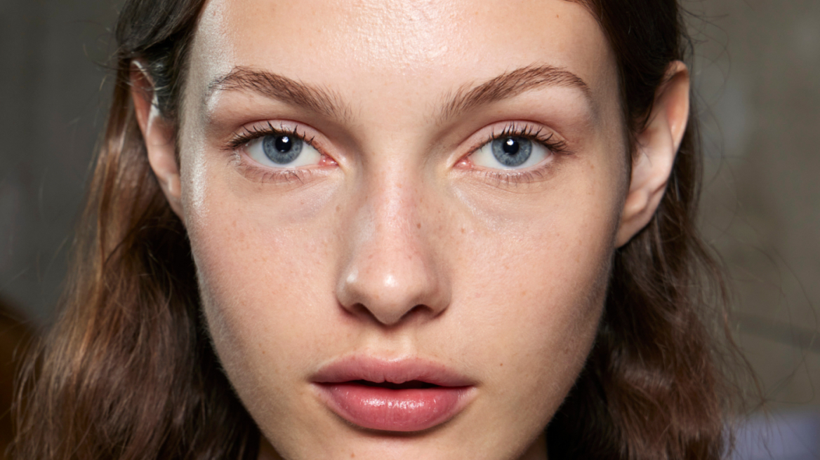 Skin Guide: Όλα όσα πρέπει να γνωρίζετε για τη φροντίδα της ξηρής επιδερμίδας