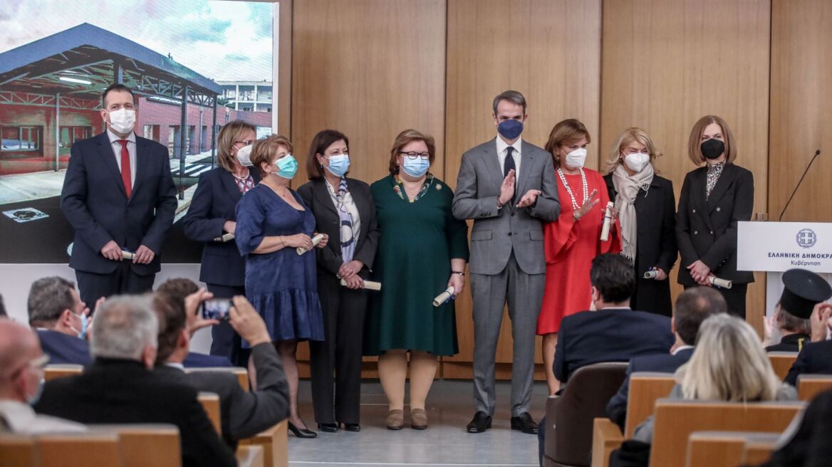 Τιμητικά βραβεία ΕΣΥ - Μητσοτάκης: Οι εργαζόμενοι να δουν στα πρόσωπα των βραβευμένων τον εαυτό τους