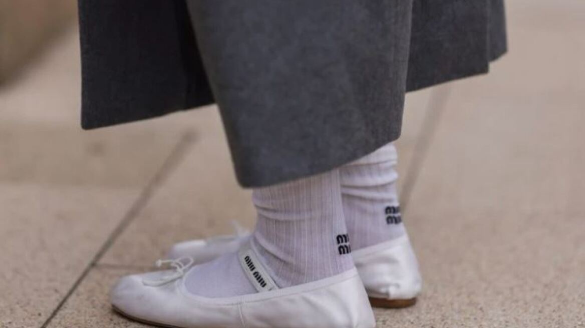 Αυτά τα παπούτσια θα φορεθούν με πάθος φέτος την άνοιξη