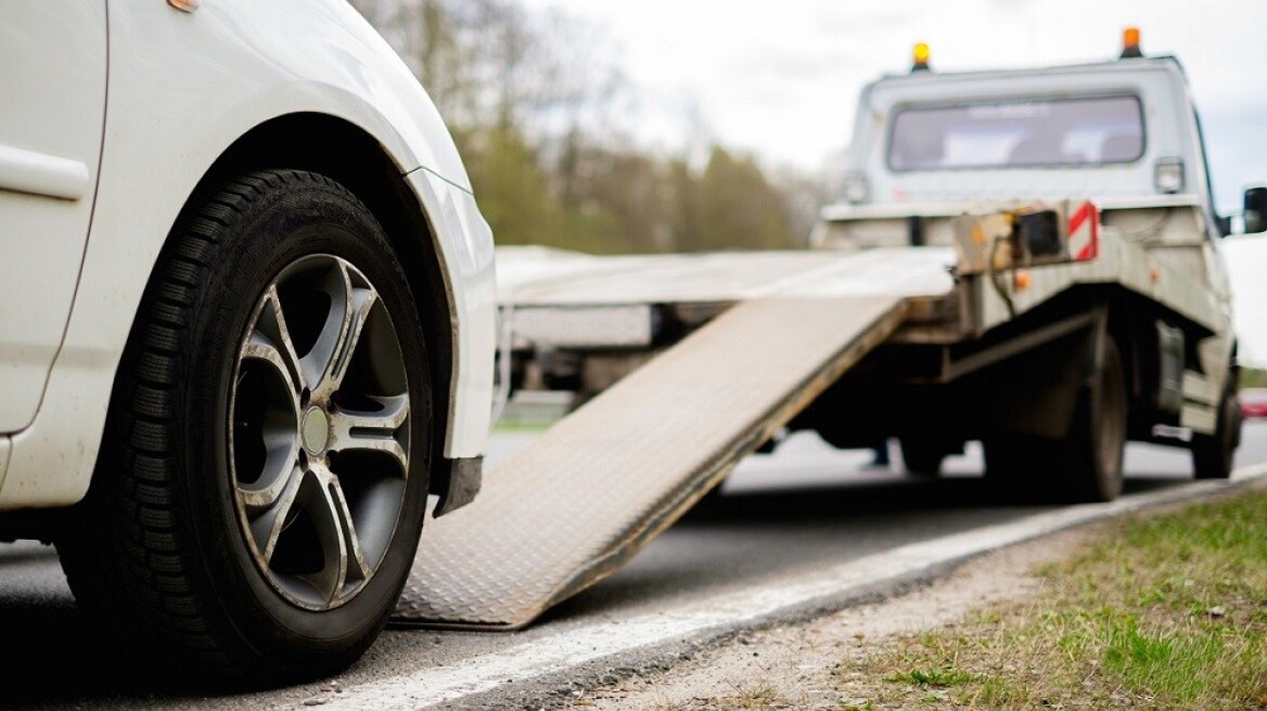 Οδική βοήθεια: Πρόστιμο-μαμούθ για καθυστέρηση 15 λεπτών