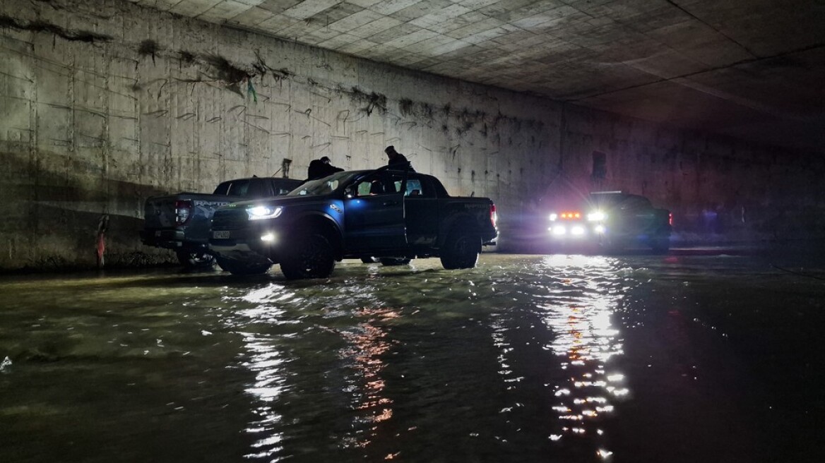 Ζήσαμε το απόλυτο σκοτάδι κάτω από τη λεωφόρο Κηφισού