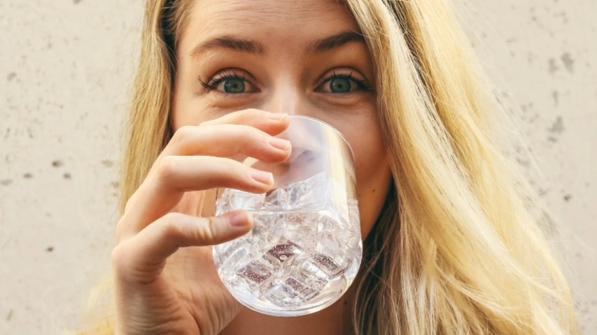 Τελικά, τι γεύση έχει το νερό;