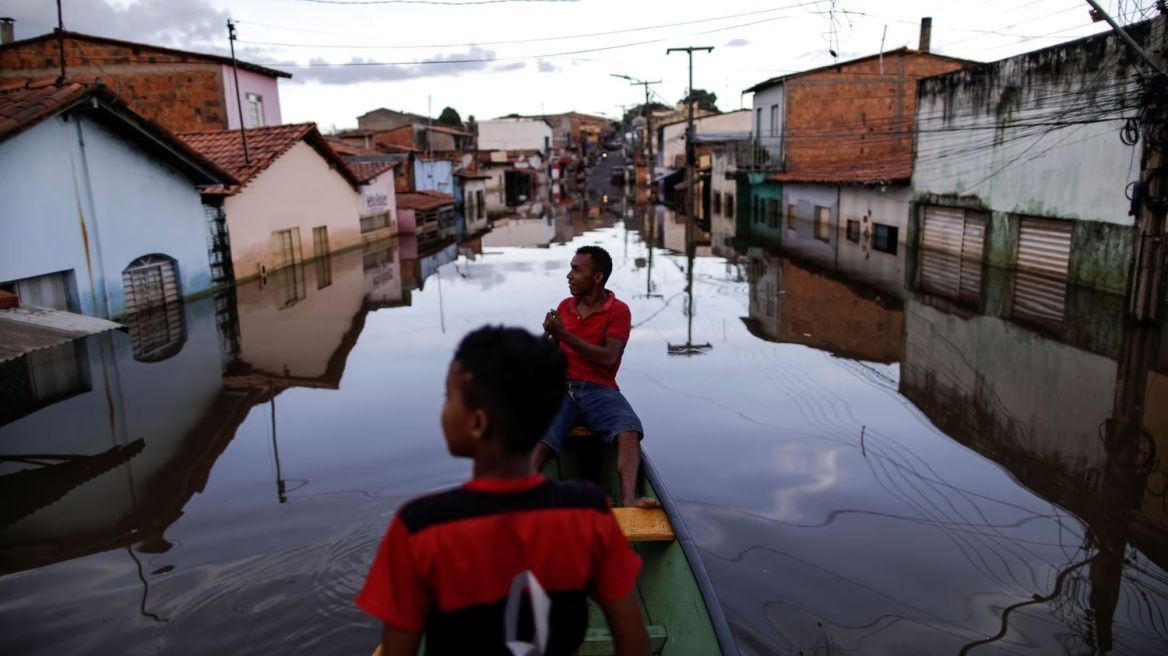 Βραζιλία: Τουλάχιστον 64 οι νεκροί από τις πλημμύρες και τις κατολισθήσεις