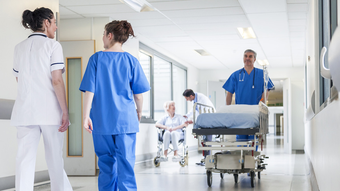 Σχέδιο για νέο ΕΣΥ και καλύτερους μισθούς για όλους ετοιμάζει η κυβέρνηση