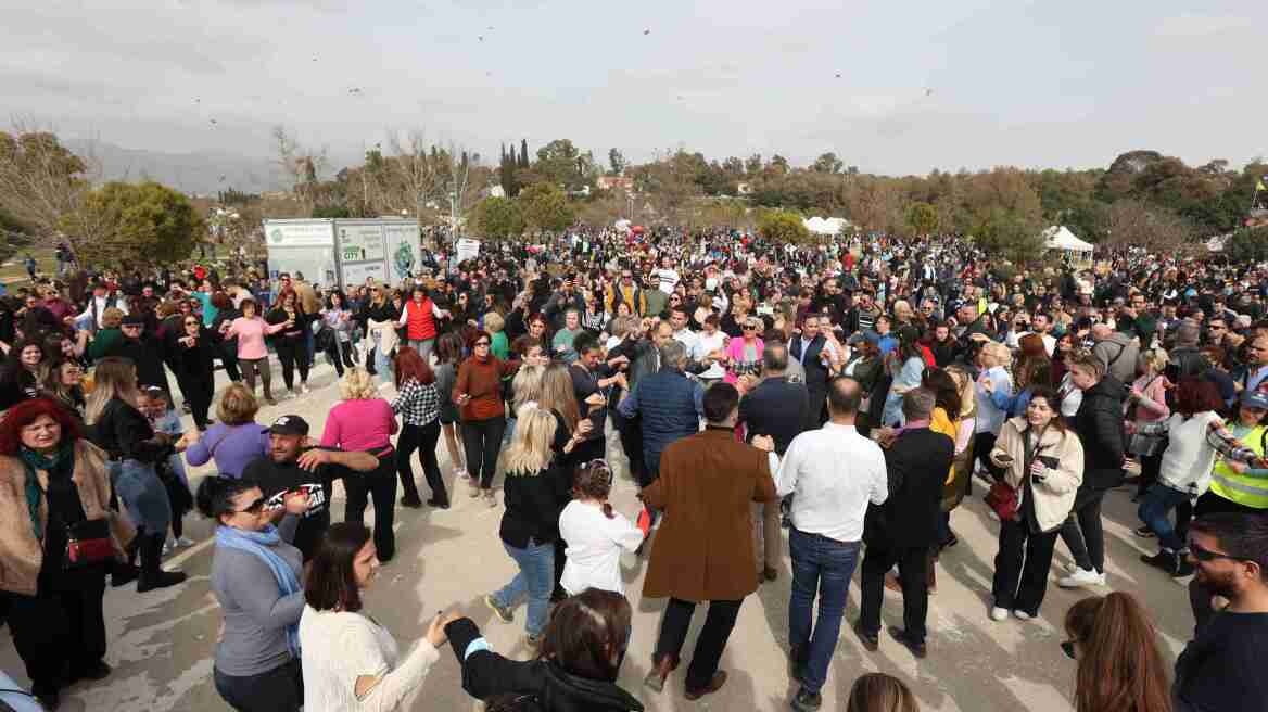 Mουσική, χορός και άφθονα σαρακοστιανά στη γιορτή της Περιφέρειας Αττικής στο Πάρκο «Αντώνης Τρίτσης»