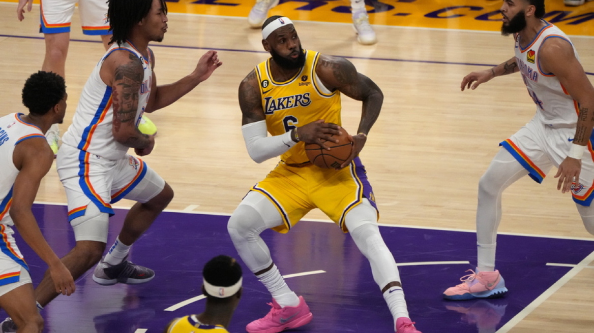 ΛεΜπρόν Τζέιμς: Εκτός δράσης για 2-3 εβδομάδες 