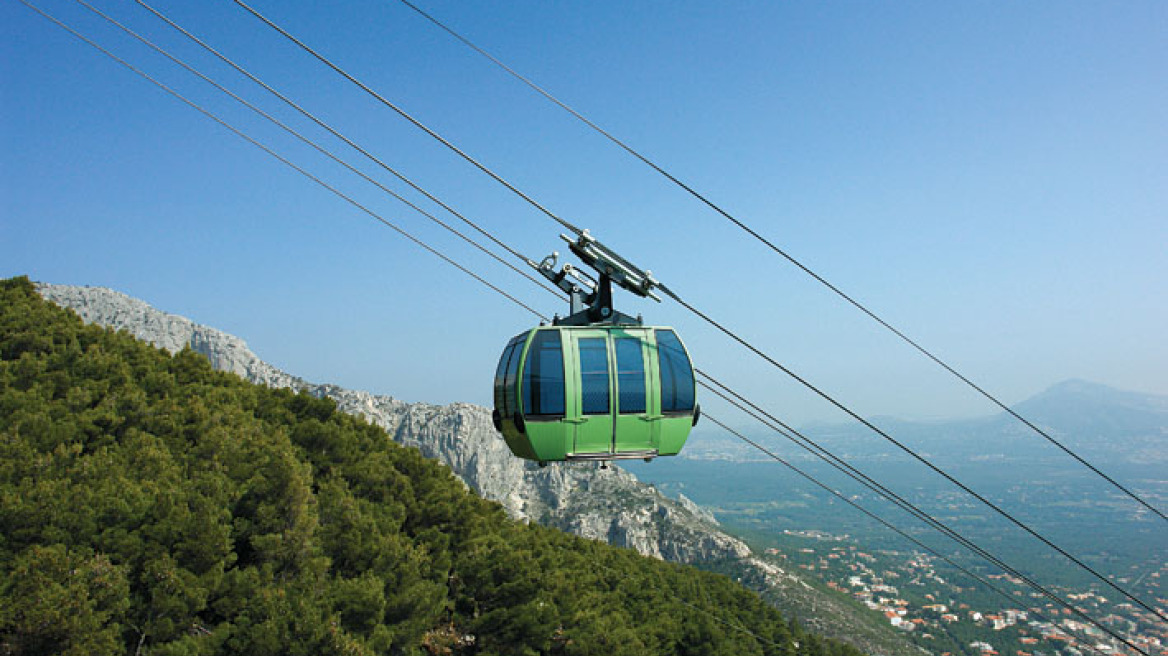 Τρεις νεκροί σε πτώση τελεφερίκ στη Νάπολη