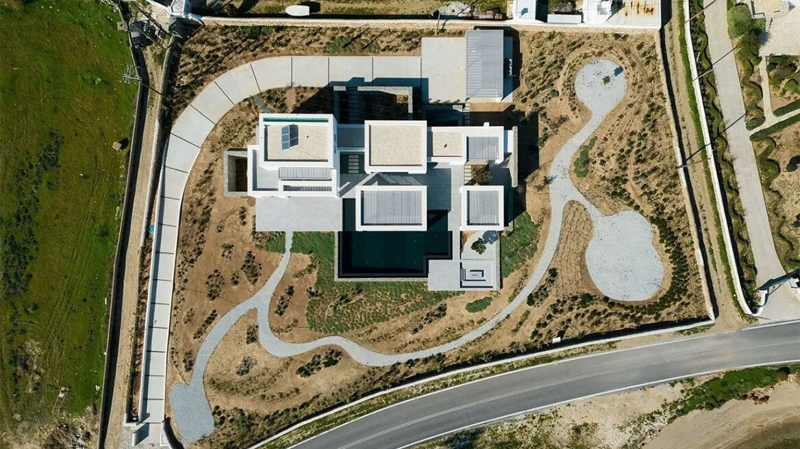 Κυκλάδες: Στην Αντίπαρο η πρώτη «πράσινη» κατοικία – Έχει πιστοποίηση BREEΑM και ανήκει σε γνωστό Ελληνα επιχειρηματία (pics)