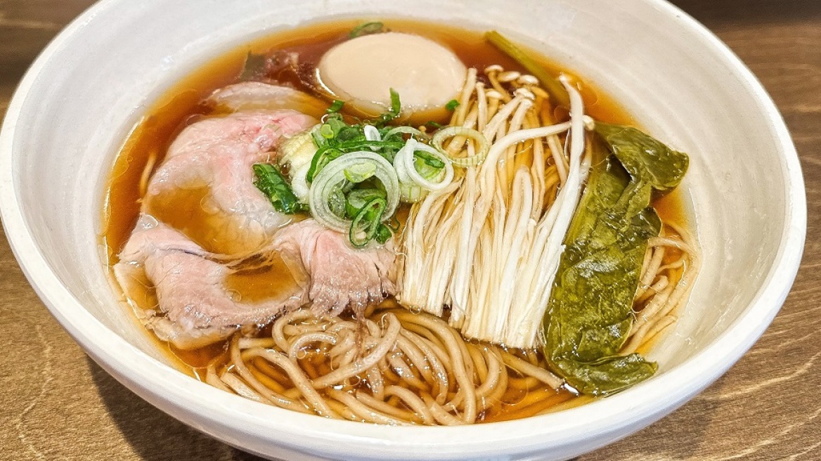 Tanpopo: Πήγαμε στο νέο εστιατόριο του Σωτήρη Κοντιζά στο κέντρο της Αθήνας