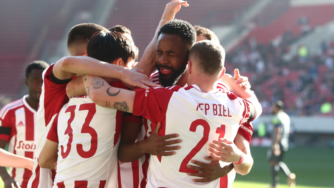 Super League 1, Ολυμπιακός-Λεβαδειακός 6-0: Έκρυψαν τη μπάλα οι Πειραιώτες 