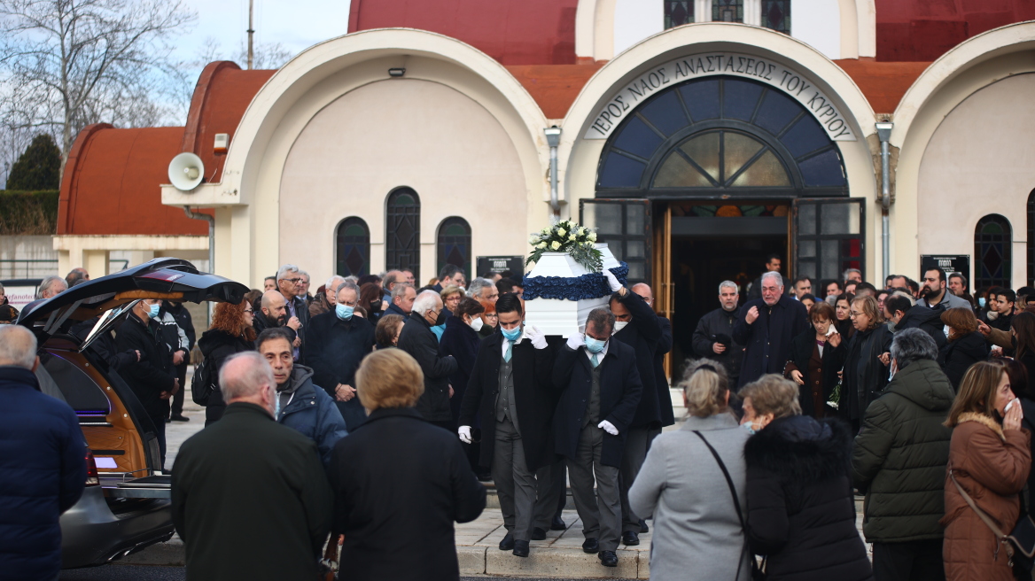 Σύγκρουση τρένων στη Λάρισα: Στις 3.500 ευρώ η δημόσια δαπάνη για την κηδεία κάθε θύματος