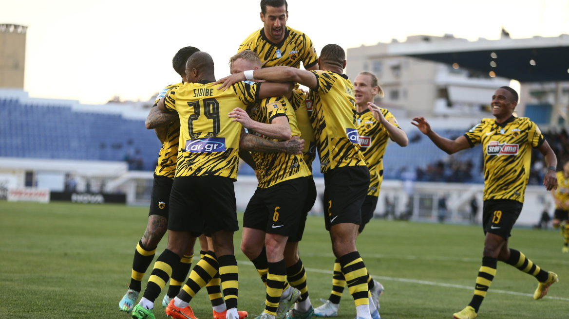 Super League 1, Ατρόμητος-ΑΕΚ 0-1: Επέστρεψε στην κορυφή 