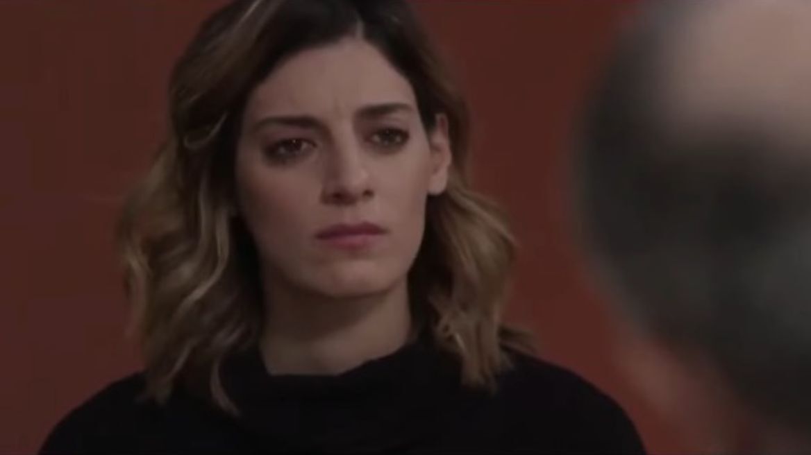 Σασμός: Ο Παύλος πιάνει την Αργυρώ και της θυμίζει τη συμφωνία με τον Αστέρη