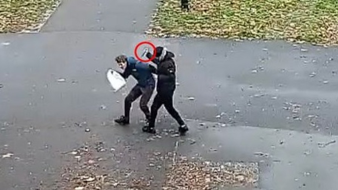 Βρετανία: Ιρακινός επιτέθηκε με μαχαίρι σε φοιτητή επειδή ήθελε να απελαθεί - Δείτε βίντεο