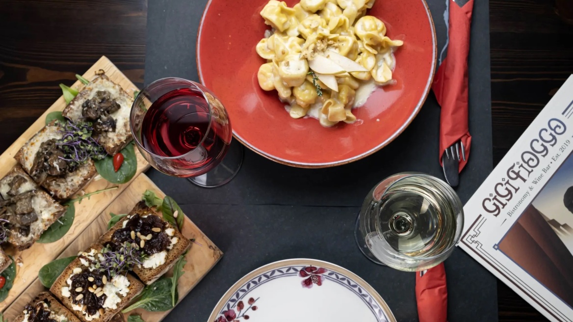 Μπουρνάζι: Ένας γαστρονομικός προορισμός στην Αττική που τα έχει όλα