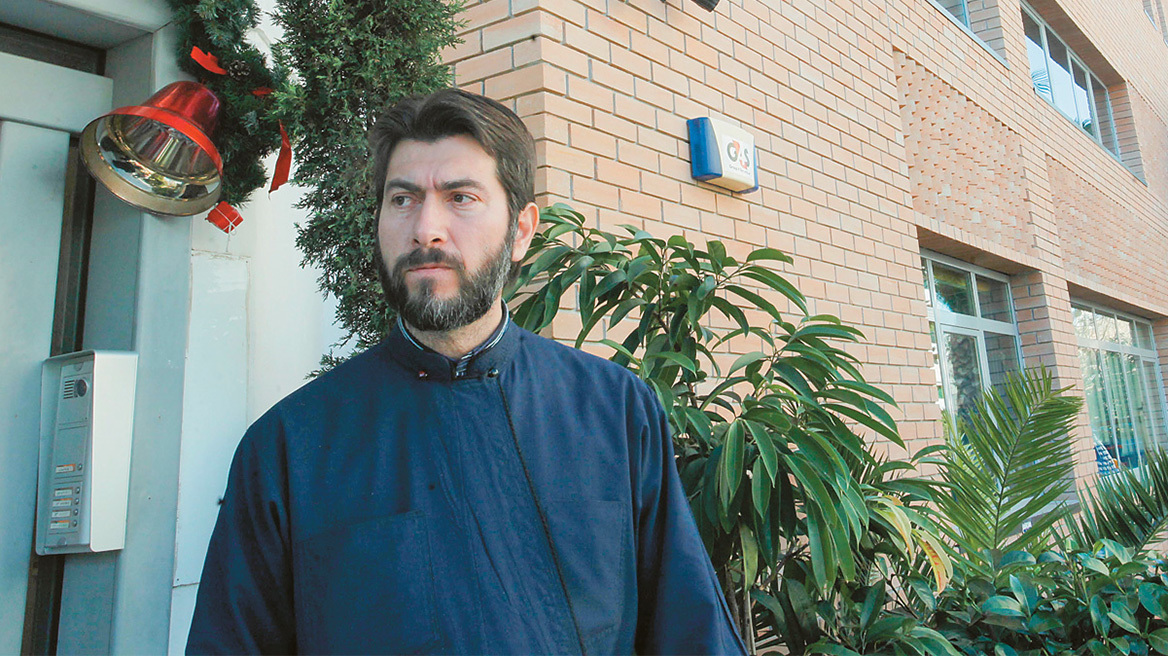 «Κιβωτός του Κόσμου»: Ώρα μηδέν για τον πατέρα Αντώνιο