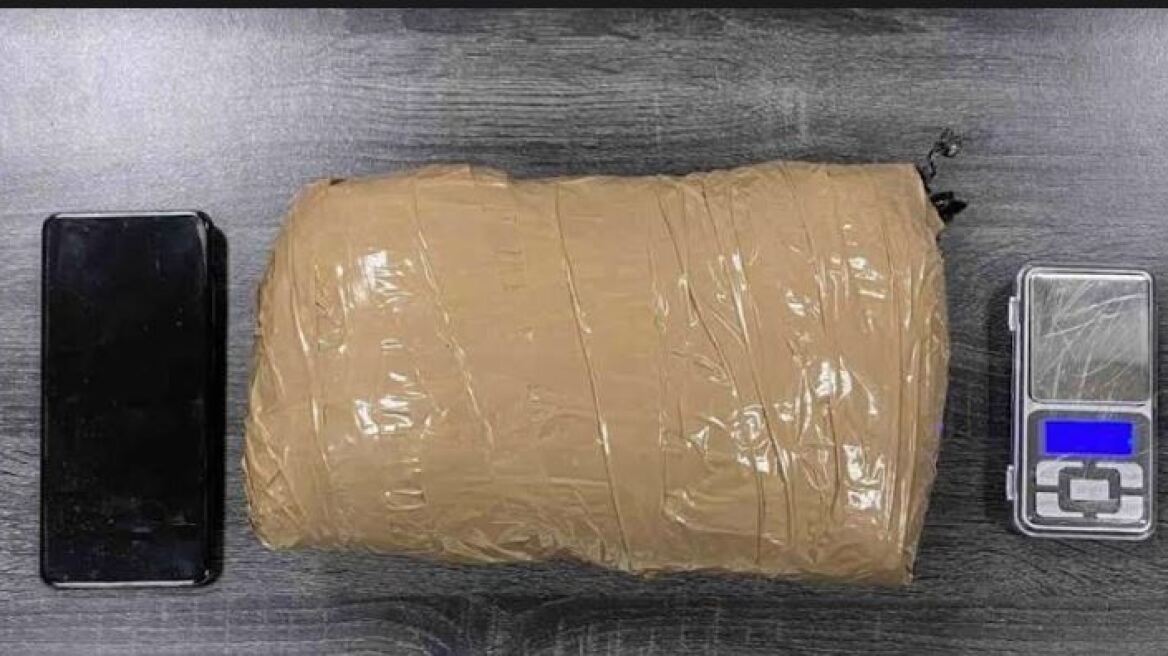 Αλλοδαπός οδηγός συνελήφθη με μισό κιλό κάνναβης στην Κατερίνη