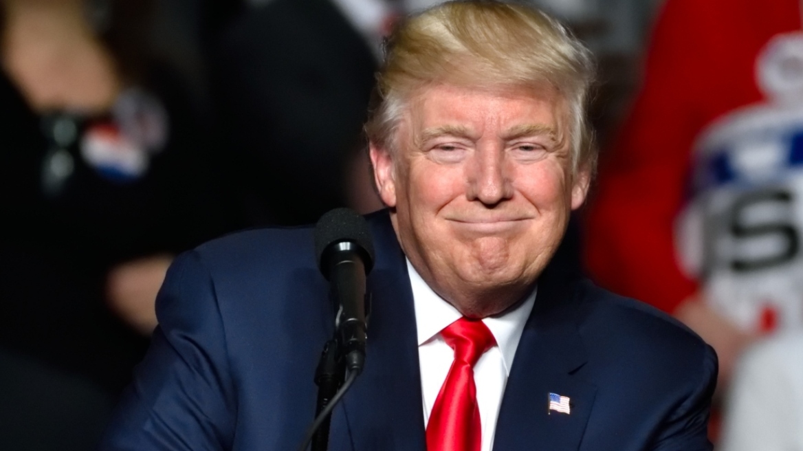 Χωρίς χειροπέδες θα εμφανιστεί ο Τραμπ ενώπιον της Δικαιοσύνης