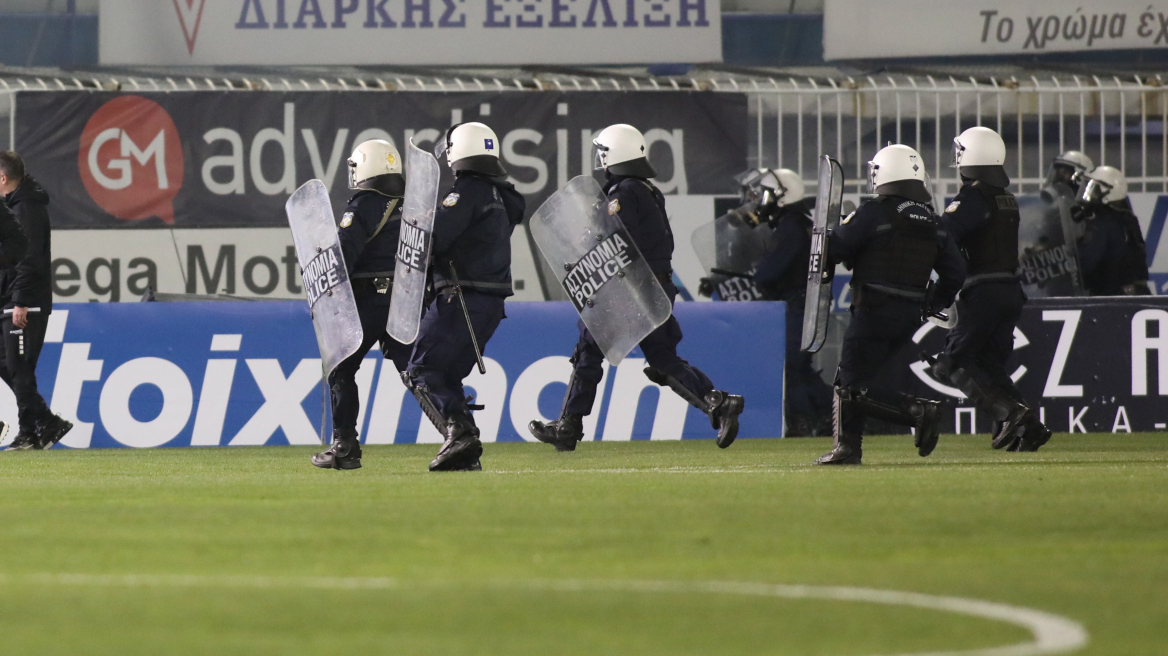 Super League 1: Σύσκεψη Θεοδωρικάκου - Αυγενάκη ενόψει της έναρξη των πλέι οφ 
