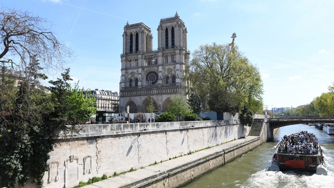 Παναγία των Παρισίων: Πότε ανοίγει ξανά μετά την καταστροφική φωτιά του 2019