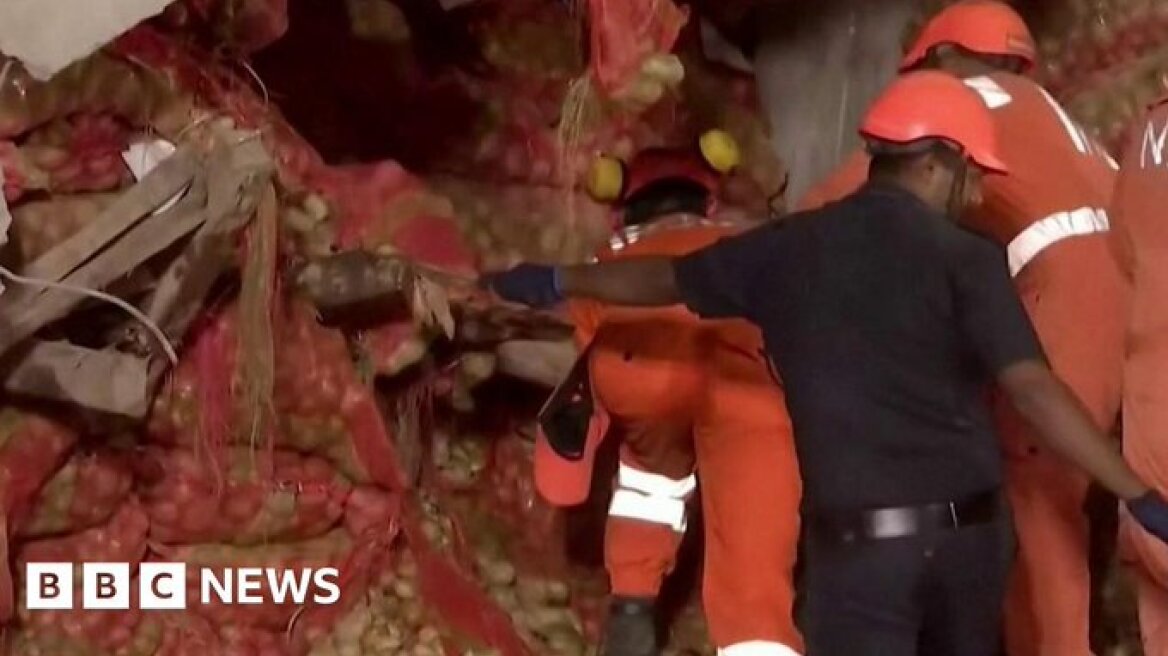 Τραγωδία στην Ινδία - Εργάτες καταπλακώθηκαν από σακιά με πατάτες, τουλάχιστον 8 νεκροί