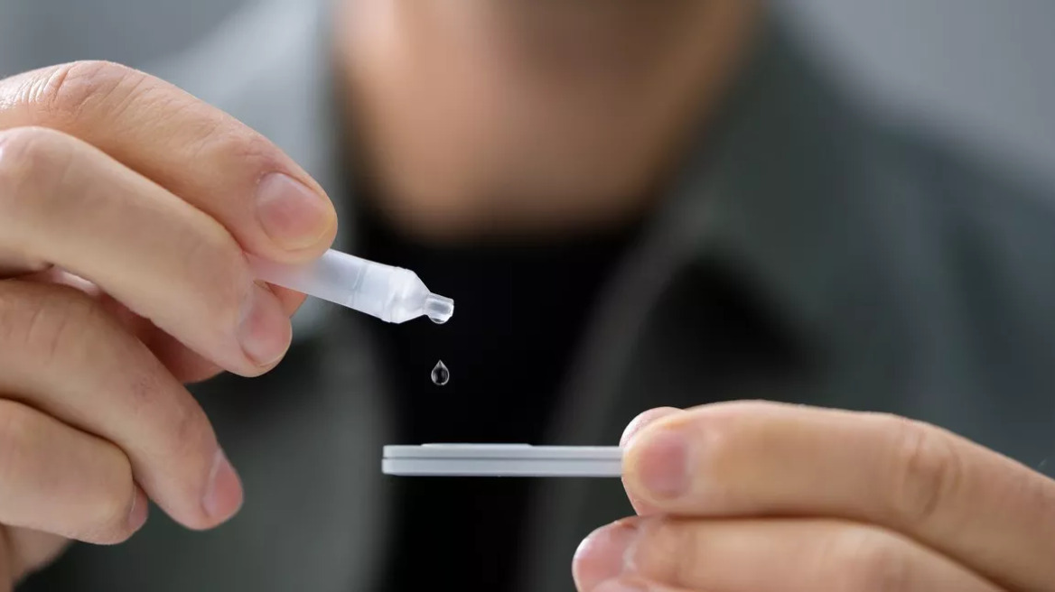 Κορωνοϊός: Υπερδιπλασιάστηκαν τα αυτοδιαγνωστικά τεστ το 2022