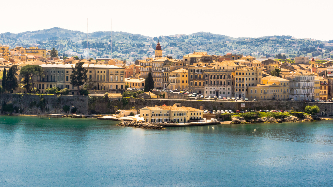  Ταξίδι στην Κέρκυρα -Οδηγός για φαγητό και διαμονή ενόψει Πάσχα 