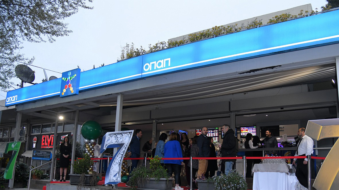 Βραδιά-έκπληξη από το ΣΚΡΑΤΣ σε κατάστημα ΟΠΑΠ στην Κηφισιά