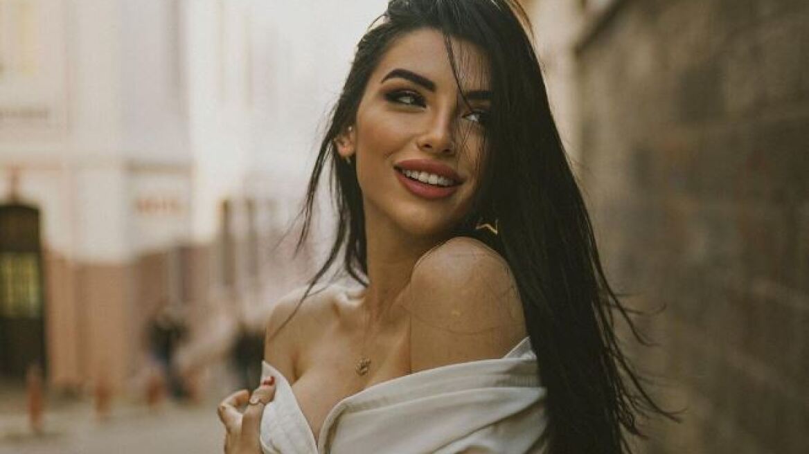 Τουρκάλα καλλονή κατηγορεί για ξυλοδαρμό τον Μπατού Καραντενίζ 