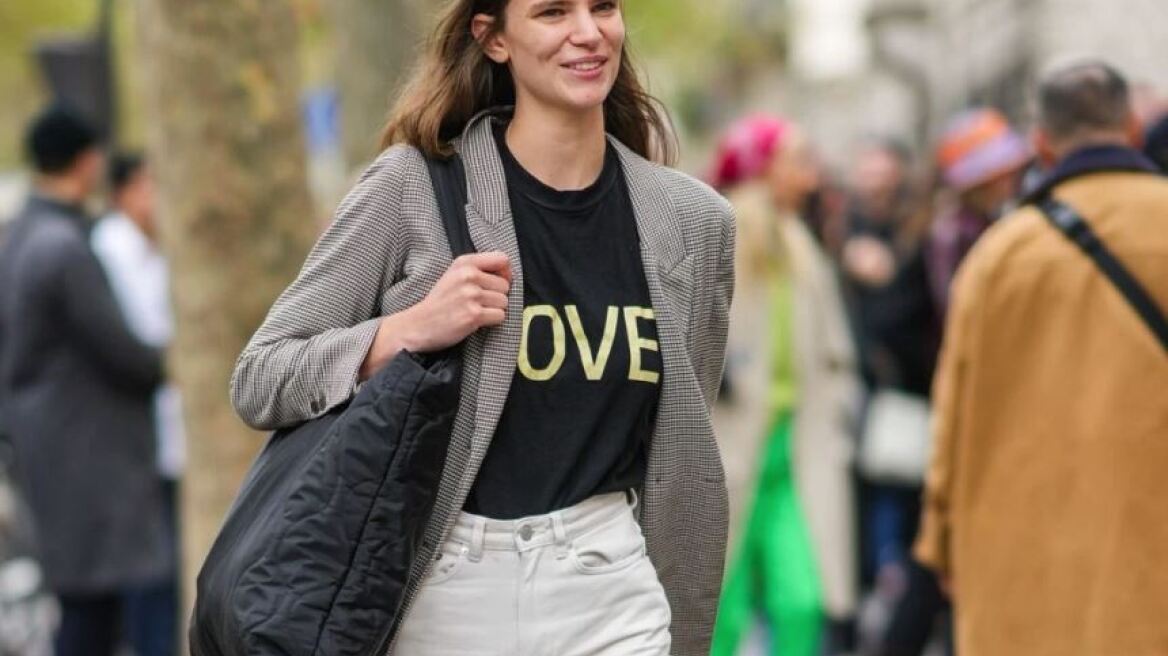 Αυτό είναι το παντελόνι της φετινής άνοιξης