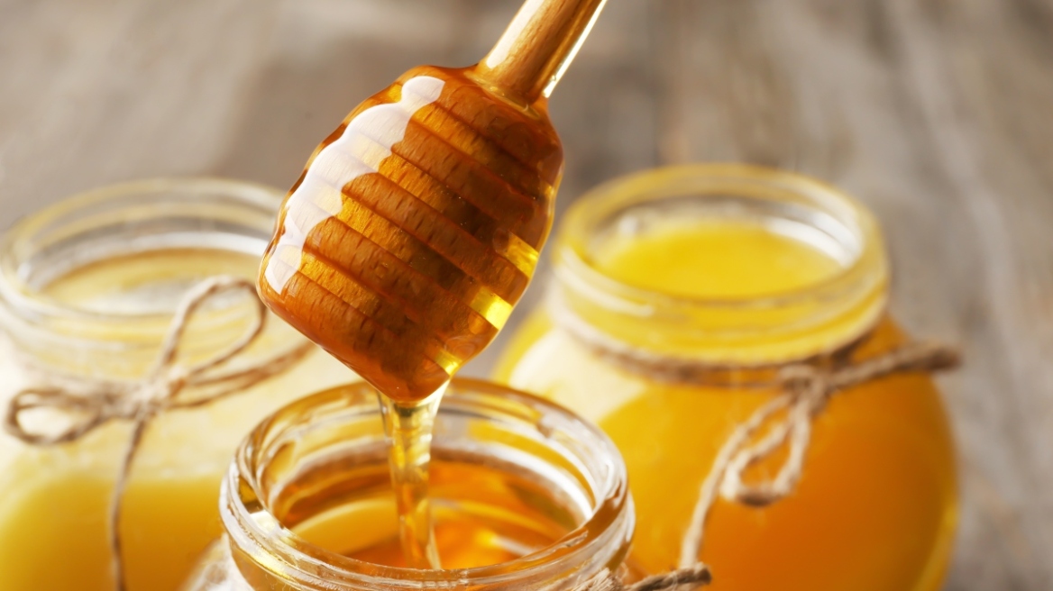 Έρευνα: Υποψίες ότι οι μισές παρτίδες μελιού που εισάγονται είναι νοθευμένες