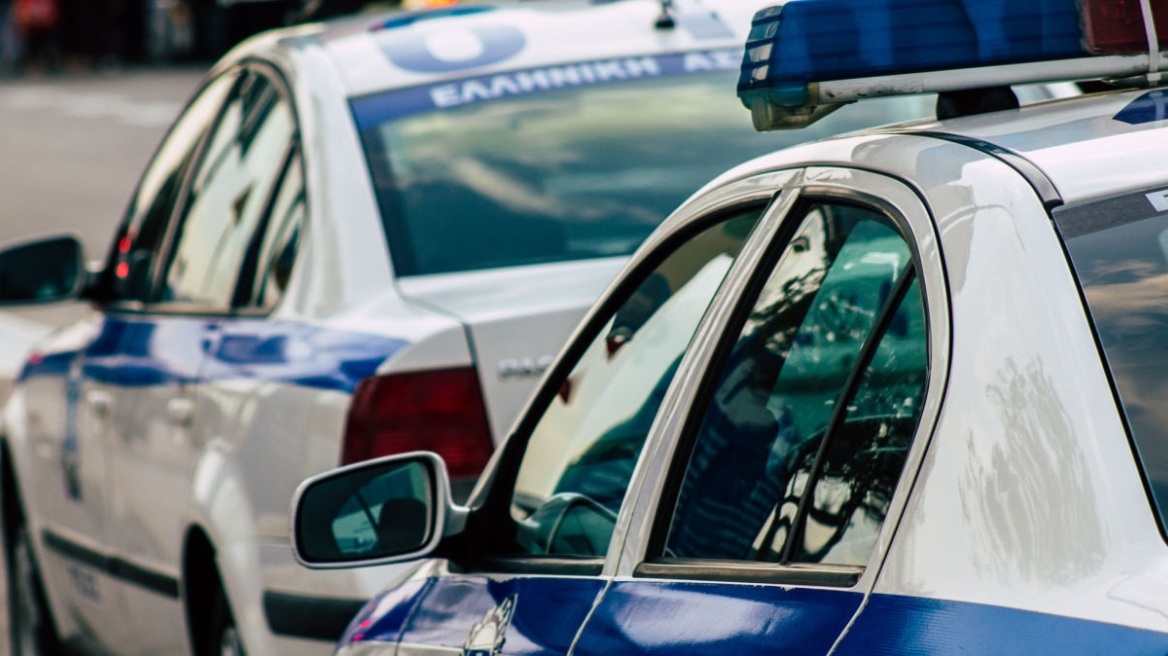 Σπείρα θα διακινούσε πάνω από τρία κιλά κάνναβης στην Πάτρα