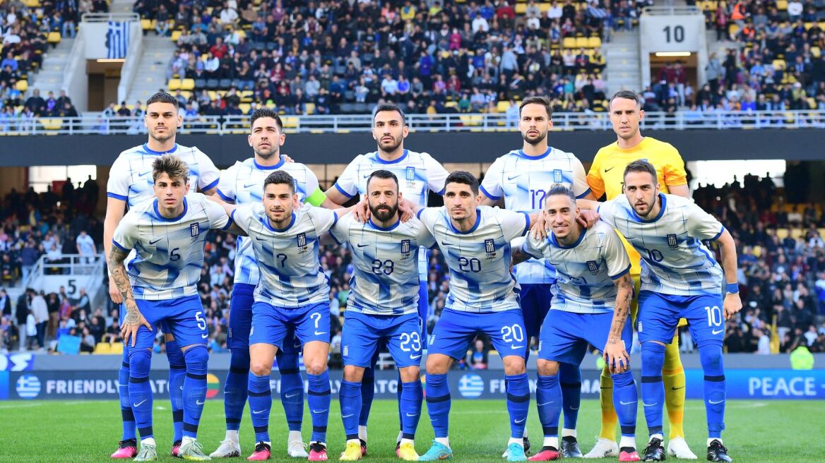 Η ΕΠΟ για τη φανέλα της Εθνικής: «Το σχέδιο παραπέμπει στην επέτειο των 200 χρόνων της Επανάστασης»