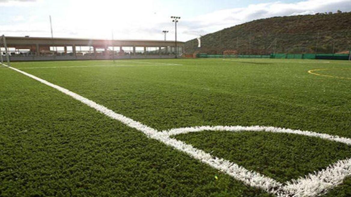 Βόλος: Εισέβαλε σε γήπεδο και άδειασε τα αποδυτήρια και το κυλικείο