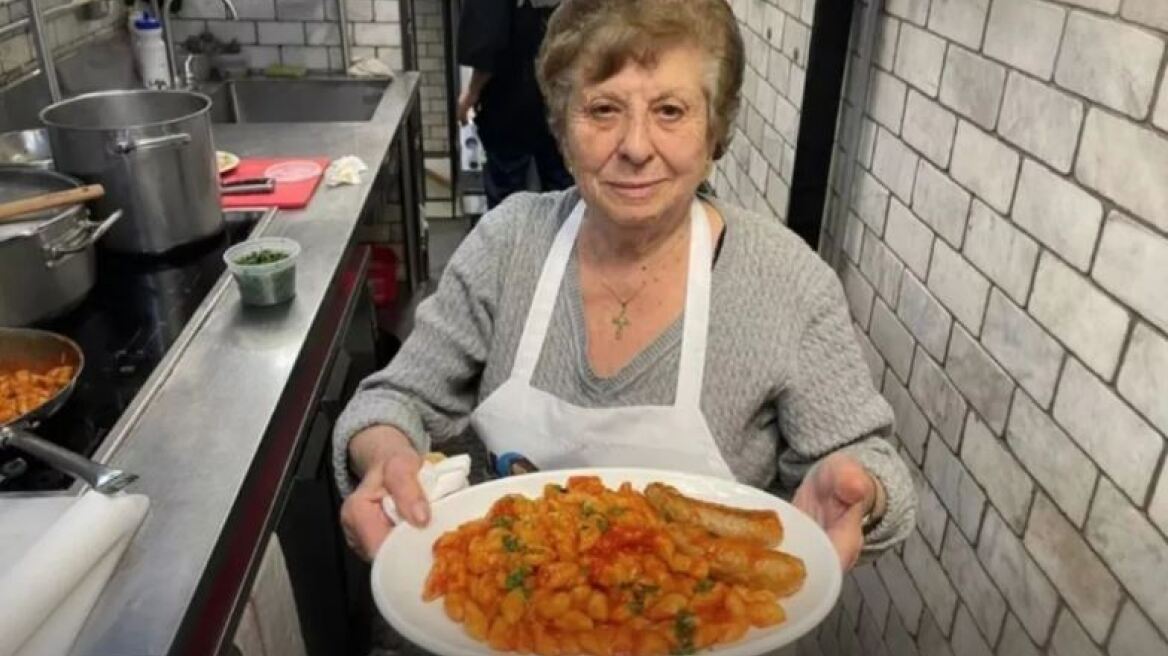 Το εστιατόριο όπου μαγειρεύουν γιαγιάδες από όλο τον κόσμο
