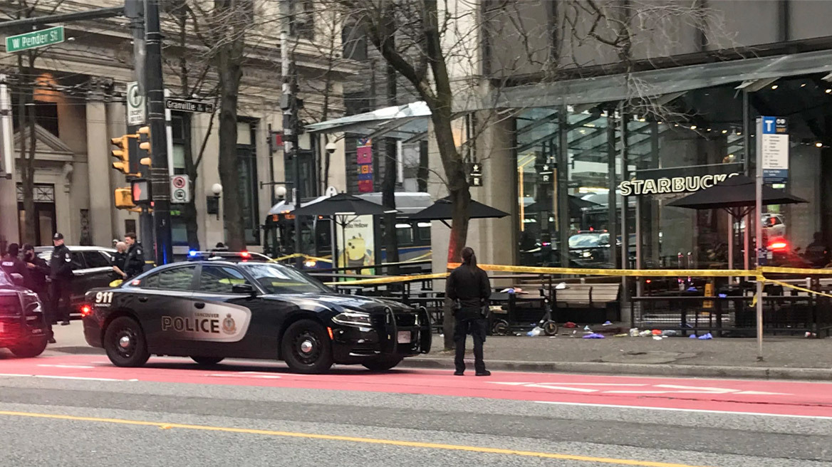 Καναδάς: 32χρονος μαχαίρωσε μέχρι θανάτου 37χρονο επειδή του ζήτησε να μην ατμίζει - Πολύ σκληρό βίντεο