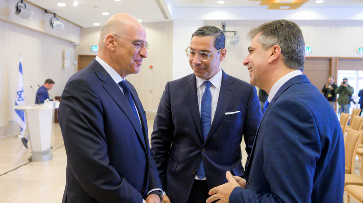 Κοέν σε Δένδια: Είμαστε ευγνώμονες για την αποτροπή της τρομοκρατικής επίθεσης