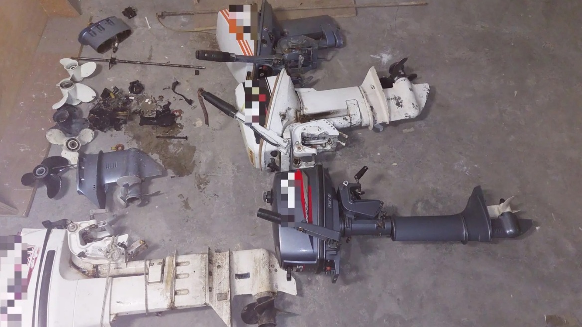 Σάμος: Βρήκαν πάλι κλεμμένες εξωλέμβιες και όπλα