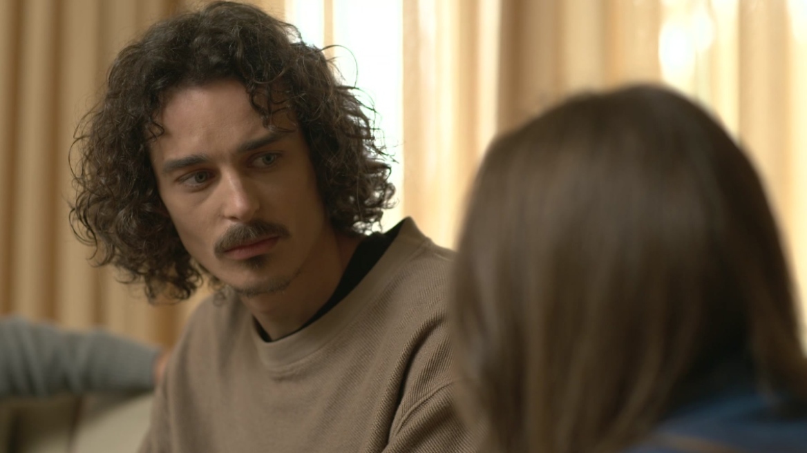 Μαύρο Ρόδο: Στο αποψινό επεισόδιο ο Γεράσιμος θα προσπαθήσει να βάλει τέλος στη ζωή του