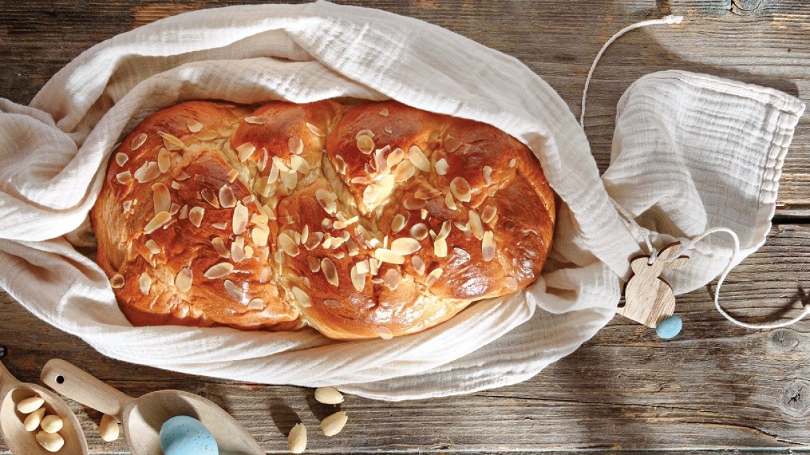 Τσουρέκι από τον Στέλιο Παρλιάρο (ΒΙΝΤΕΟ)