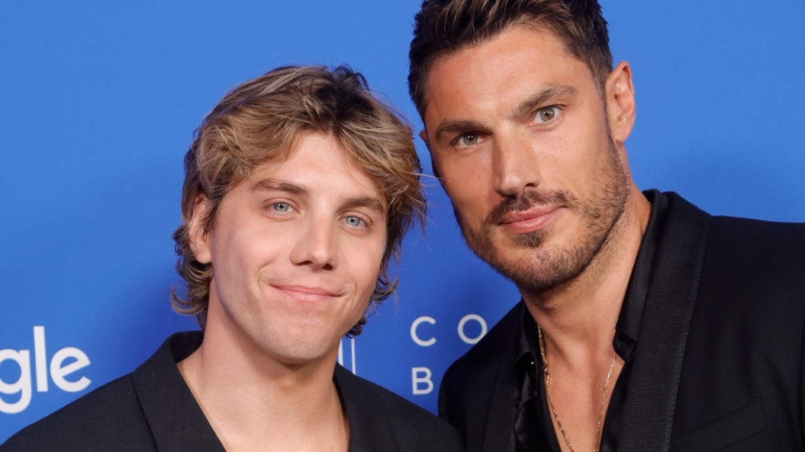 O ηθοποιός Λούκας Γκέιτζ αρραβωνιάστηκε τον κομμωτή του