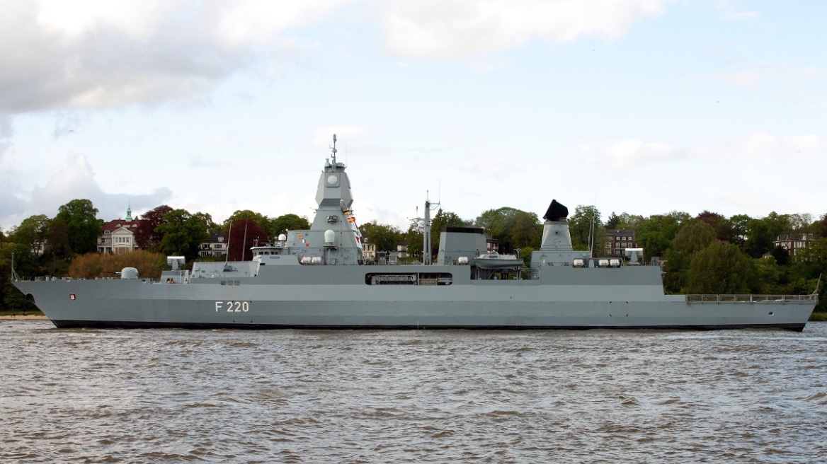 Βουλή: Εγκρίθηκε με ευρεία πλειοψηφία η αναβάθμιση των φρεγατών ΜΕΚΟ