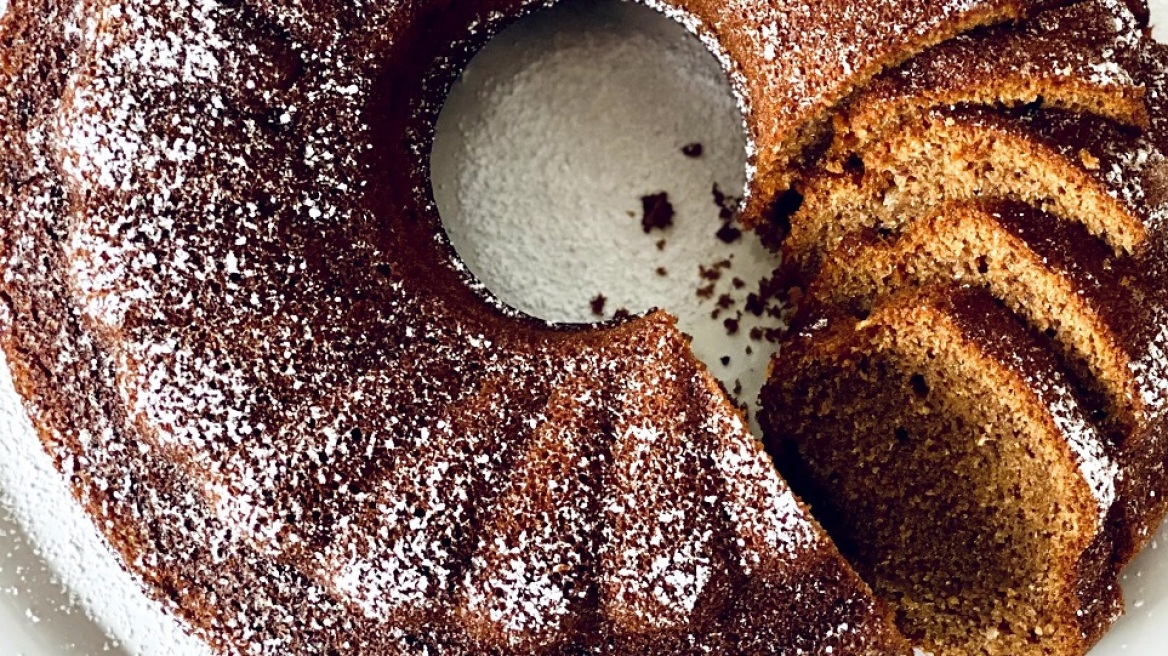 Κέικ αβοκάντο με μέλι και μπανάνες