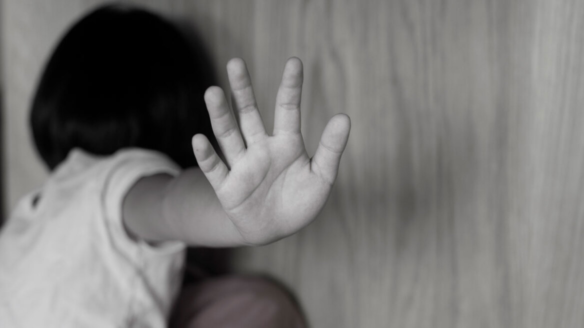 Βιασμός ανήλικου: Εκτός φυλακής παραμένει 50χρονος που βίαζε από το 2016 την 7χρονη κόρη της συντρόφου του